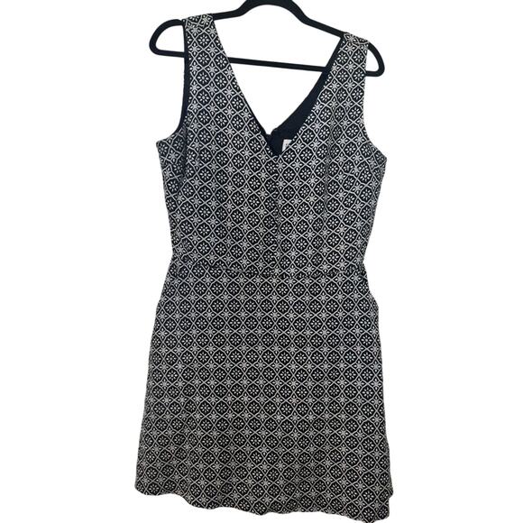 GAP Gray and White Linen Dress Sleeveless - size 10 tall- Great condition - Picture 1 of 7